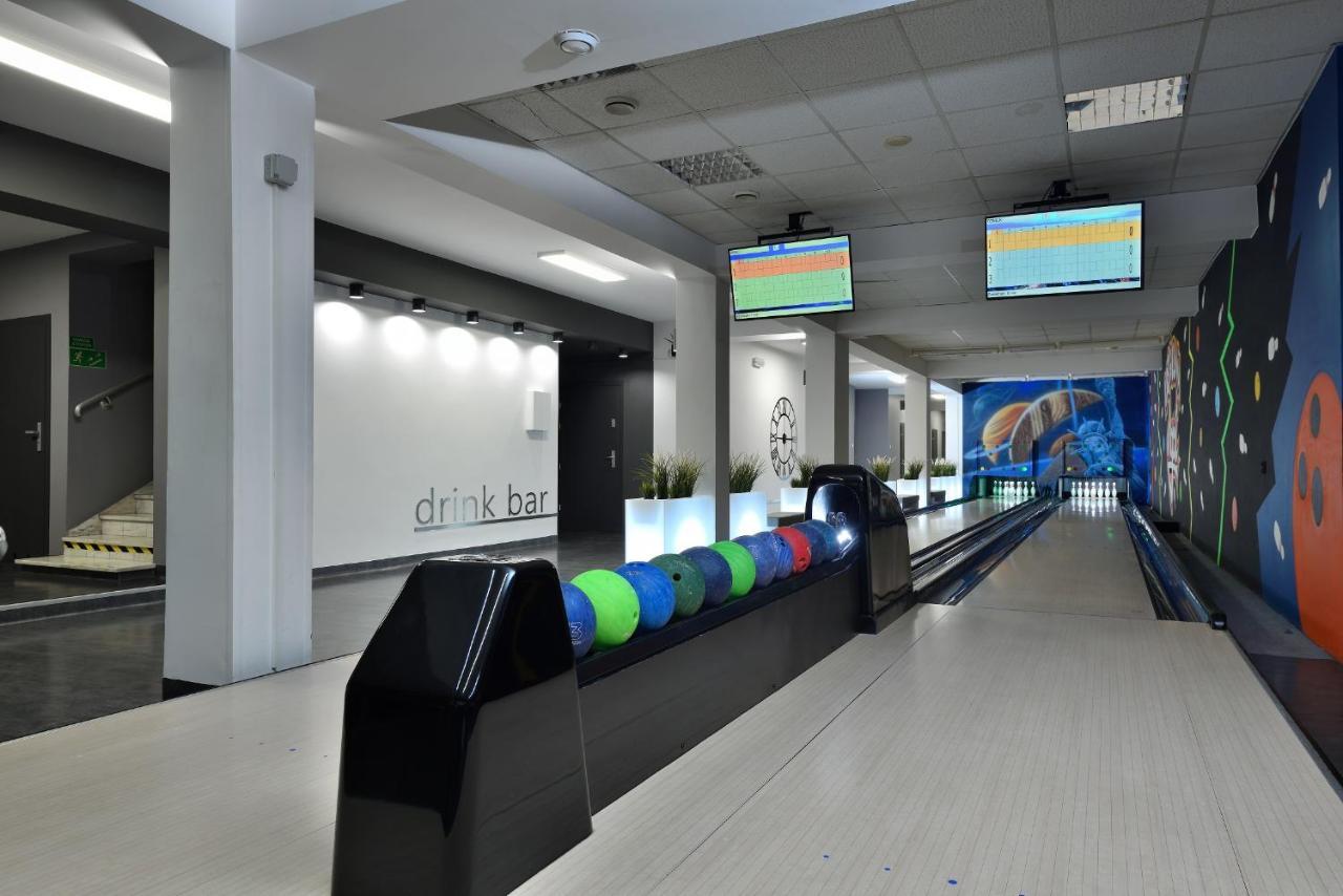 Hotel Agat Piotrkow Trybunalski Bagian luar foto