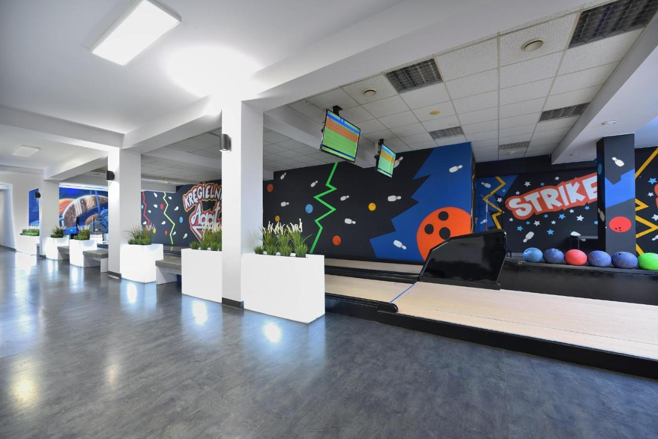 Hotel Agat Piotrkow Trybunalski Bagian luar foto