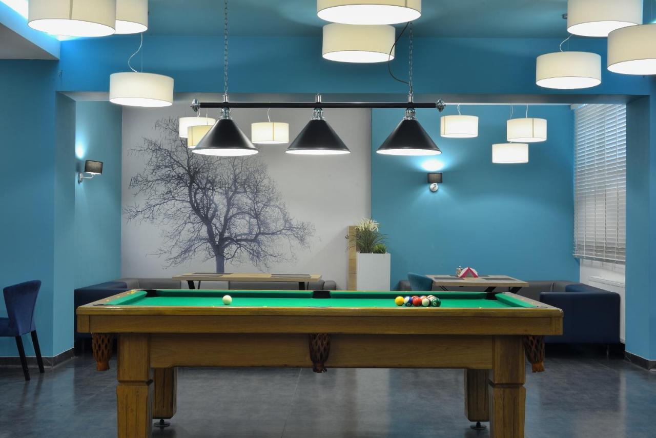 Hotel Agat Piotrkow Trybunalski Bagian luar foto