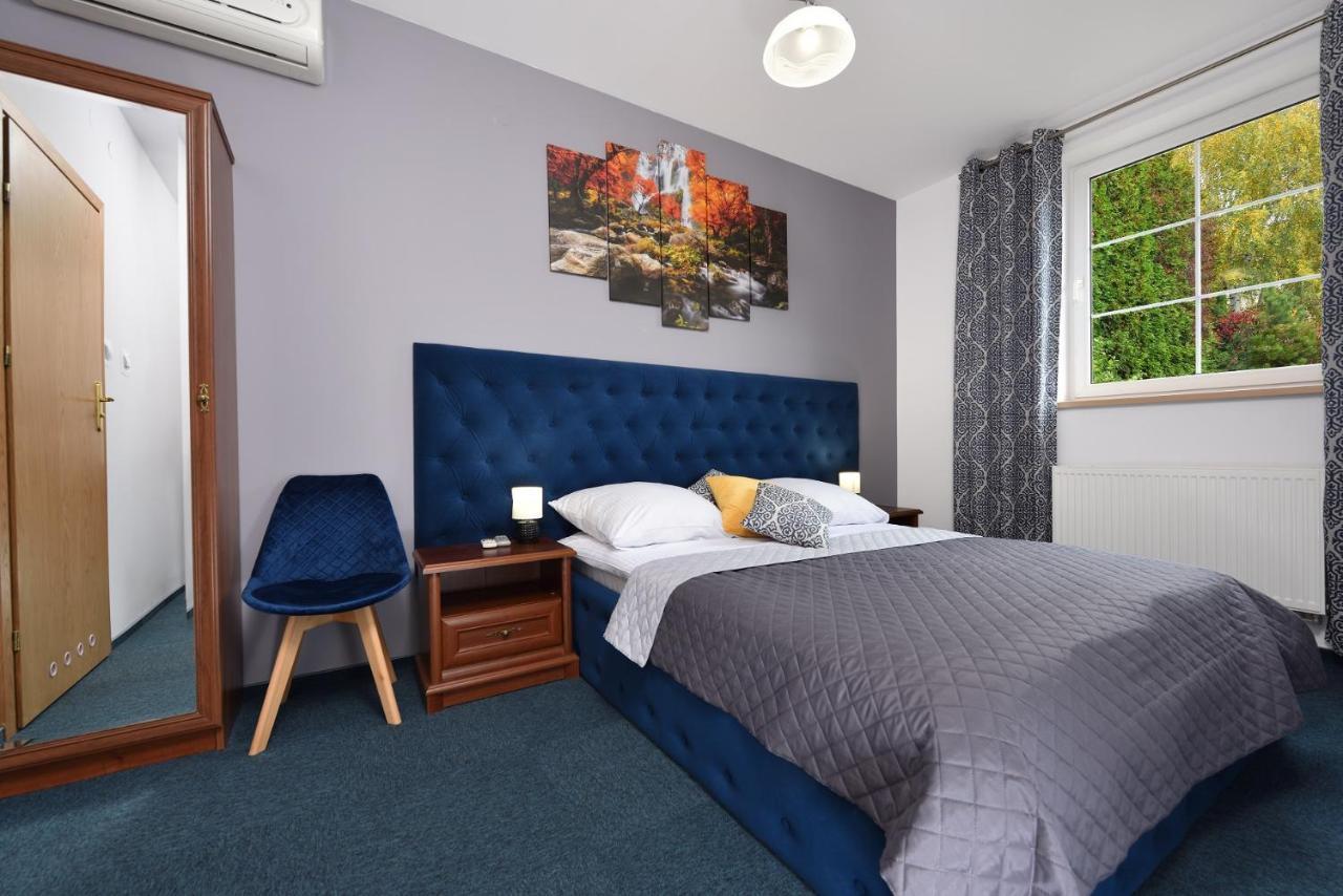 Hotel Agat Piotrkow Trybunalski Bagian luar foto